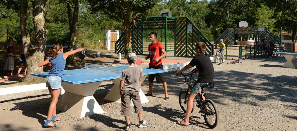 Ping-pong au camping La Pointe